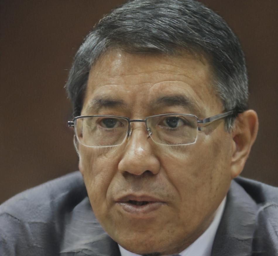 Declan Vickers, Operations Director